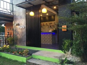 Loma Place Hotel
