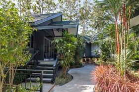 Loy Chalet