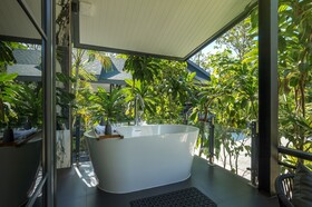 Loy Chalet