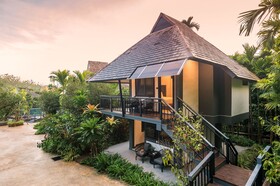 Loy Chalet