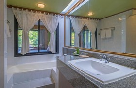 Maritime Park & Spa Resort
