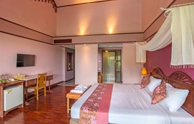 Maritime Park & Spa Resort