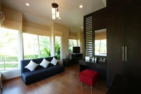 Palm Paradise Resort