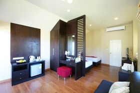 Palm Paradise Resort