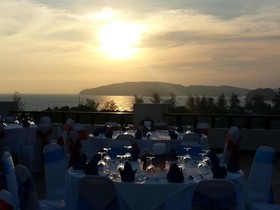 Pavilion Queen's Bay