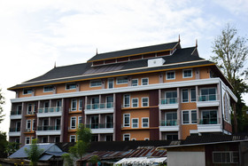 Peak Boutique City Hotel
