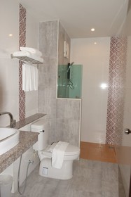 Peak Boutique City Hotel