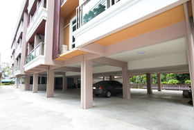 Peak Boutique City Hotel