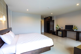 Peak Boutique City Hotel