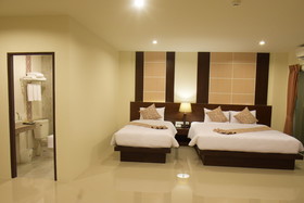Peak Boutique City Hotel