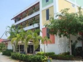 22 Seasons Hotel
