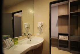 Silver Sand Suites