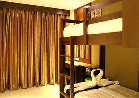 Silver Sand Suites