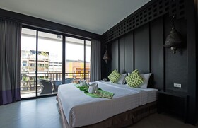 Srisawara Casa Hotel