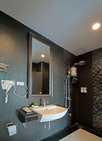 Srisawara Casa Hotel