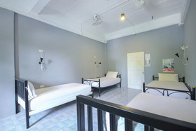 The Moment Hostel by OYO Rooms