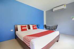 The Moment Hostel by OYO Rooms