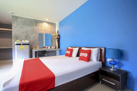 The Moment Hostel by OYO Rooms