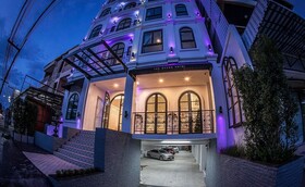 The Seens Hotel