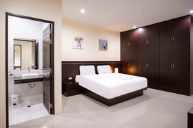 Thip Thip Hotel
