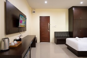 Thip Thip Hotel
