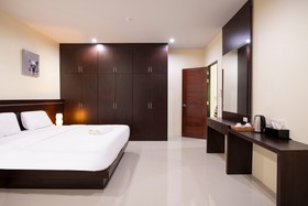 Thip Thip Hotel