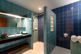 Timber House Resort