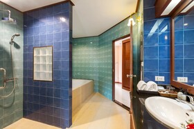 Timber House Resort