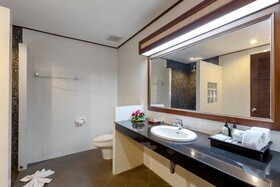 Timber House Resort