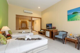 Timber House Resort