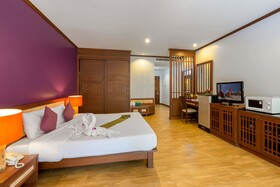 Timber House Resort
