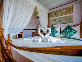 U Residence Hotel