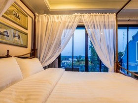 U Residence Hotel