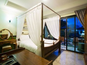 U Residence Hotel