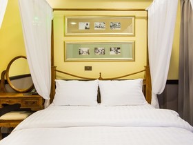 U Residence Hotel