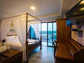 U Residence Hotel