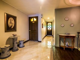 U Residence Hotel