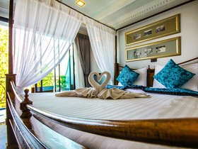 U Residence Hotel