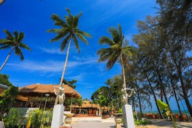 Villa Cha-Cha Krabi Beachfront Resort