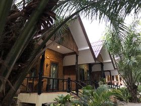 Baanchaylay Resort