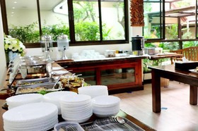 Baan Na Khon Hotel
