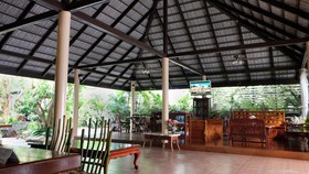 Baan Na Khon Hotel