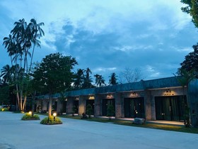 Chang Puak Resort Ronphiboon Nakornsrithamarat