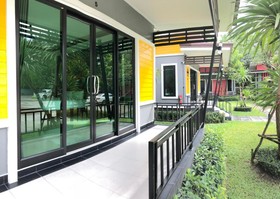 Chang Puak Resort Ronphiboon Nakornsrithamarat