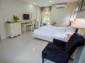 De Ville Nakhon