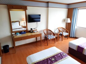 Grand Park Hotel