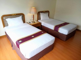 Grand Park Hotel