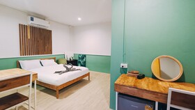 Lake Camp Resort