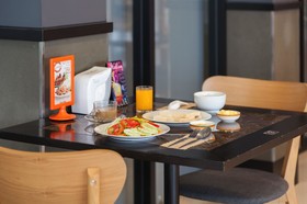Le Park Hotel