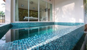 Khaosok Legend Pool Villa